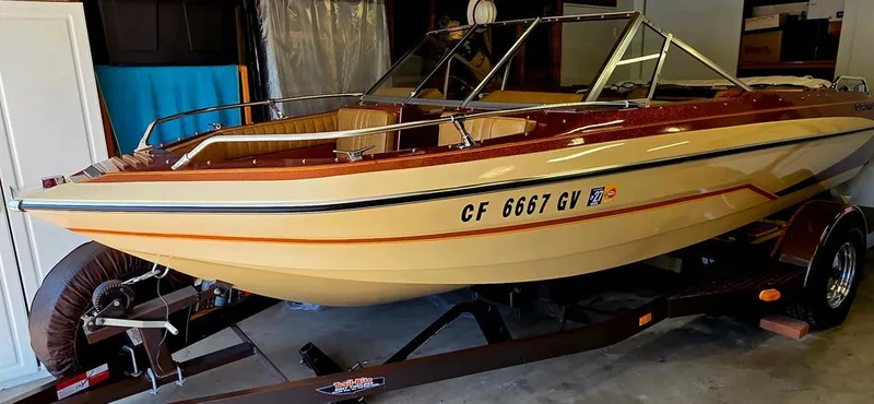 Slide: The Image of Glastron 18 1981 - 11