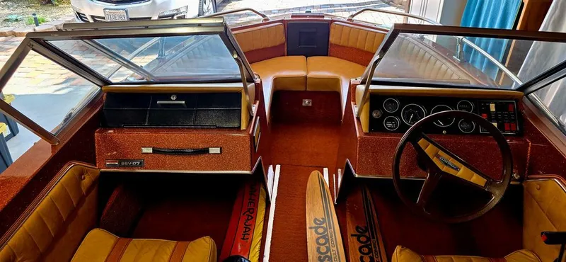 Slide: The Image of Glastron 18 1981 - 4