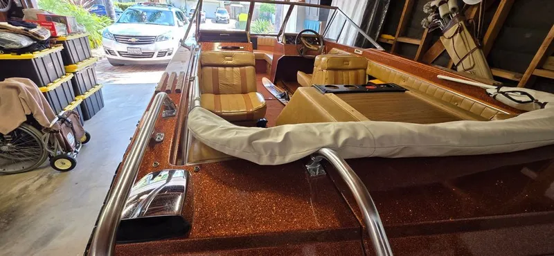 Slide: The Image of Glastron 18 1981 - 7