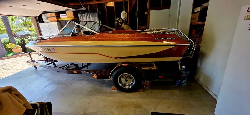 Slide: The Image of Glastron 18 1981 - 8