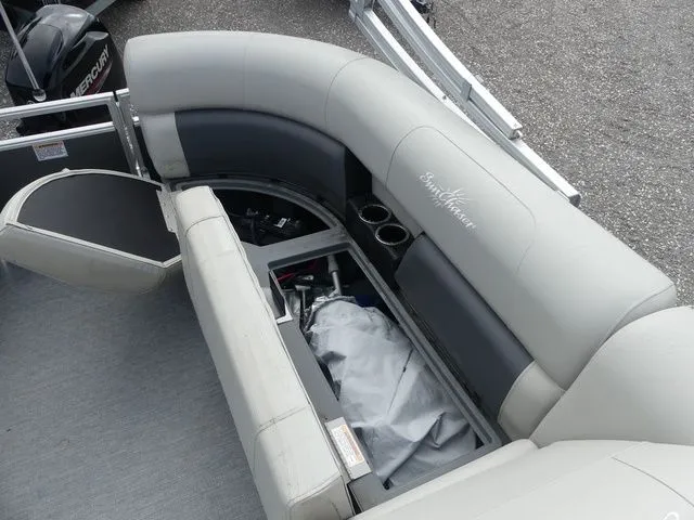 Slide: The Image of SunChaser 18 Fish 2021 - 13