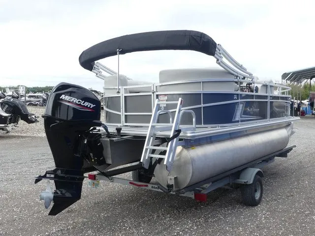 Slide: The Image of SunChaser 18 Fish 2021 - 4