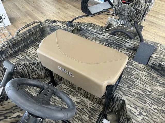 Slide: The Image of Excel 1860 Shallow Water F4 CC 2026 - 11