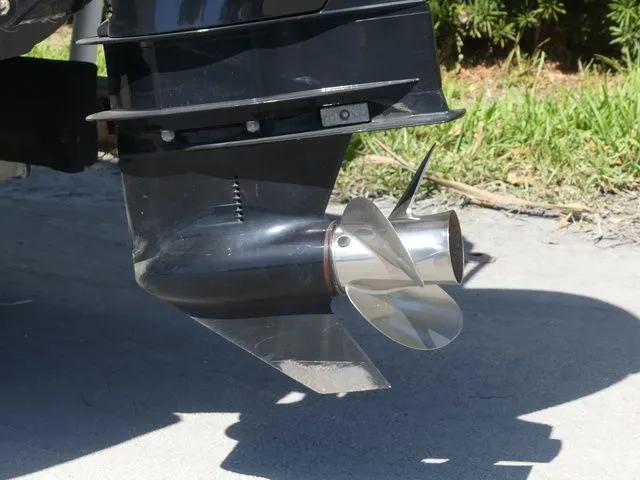 Slide: The Image of Crownline Boats Eclipse E215 XS 2023 - 10