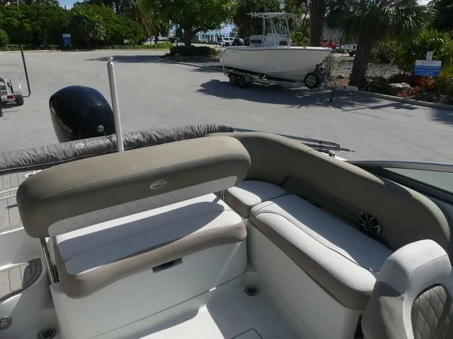 Slide: The Image of Crownline Boats Eclipse E215 XS 2023 - 17