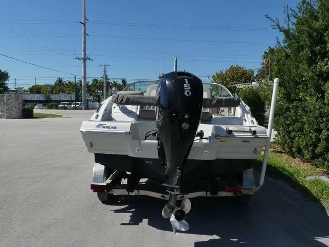 Slide: The Image of Crownline Boats Eclipse E215 XS 2023 - 5