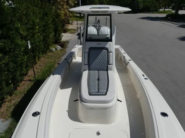 Slide: The Image of Shearwater 270 CAROLINA SS OPEN BOW 2026 - 13