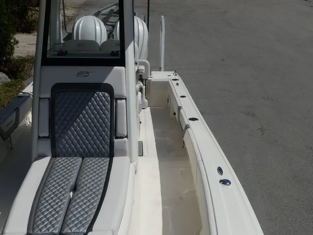 Slide: The Image of Shearwater 270 CAROLINA SS OPEN BOW 2026 - 15