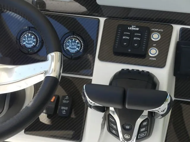 Slide: The Image of Shearwater 270 CAROLINA SS OPEN BOW 2026 - 18