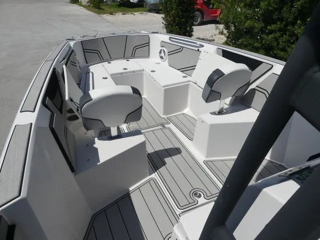 Slide: The Image of Scarab 255 Open ID 2018 - 10