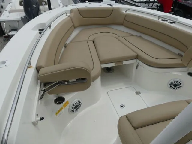 Slide: The Image of NauticStar 2602 Legacy 2019 - 12