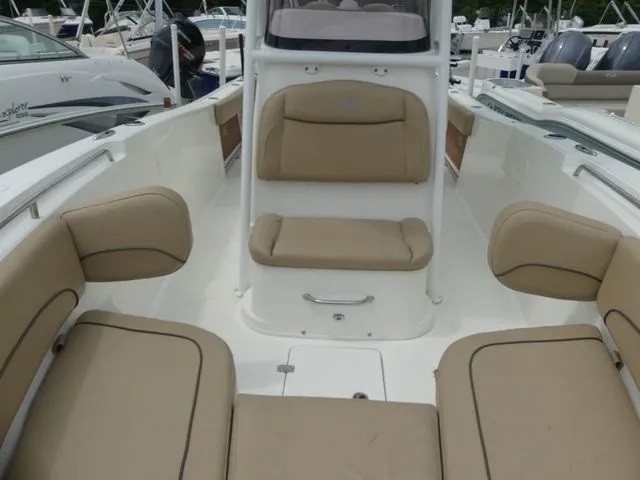 Slide: The Image of NauticStar 2602 Legacy 2019 - 13