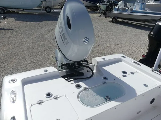 Slide: The Image of 2026 Twin Vee 220 Baycat with Suzuki outboard motor. - 14