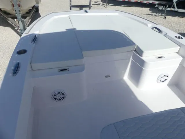 Slide: The Image of Interior of 2026 Twin Vee 220 Baycat with seating area. - 21