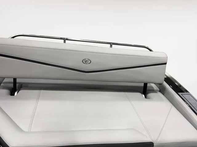 Slide: The Image of Cobalt R6 Surf 2026 - 13