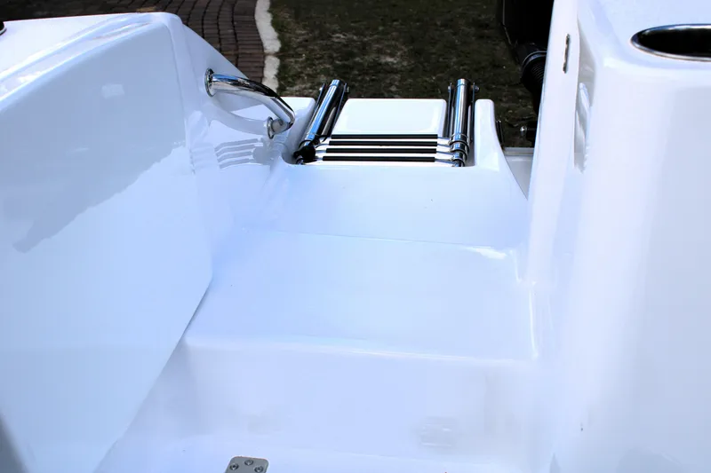 Slide: The Image of 2021 Sportsman Open 282 Center Console boat ladder and platform detail. - 31
