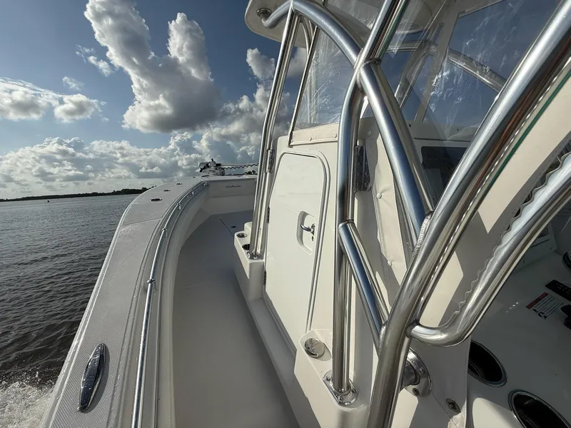 Slide: The Image of Sea Hunter 28 Floridian 2023 - 57