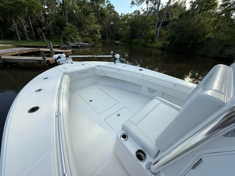 Slide: The Image of Sea Hunter 28 Floridian 2023 - 60