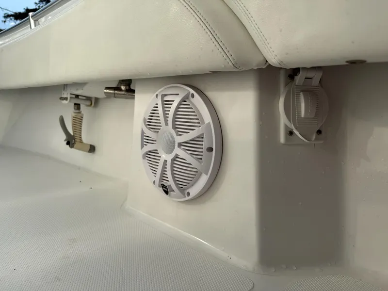 Slide: The Image of Sea Hunter 28 Floridian 2023 - 67