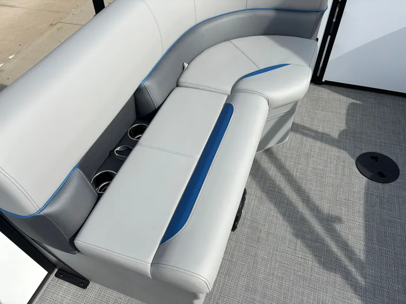 Slide: The Image of Bentley Pontoons 223 Bolt 2027 - 25