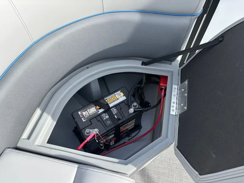 Slide: The Image of Bentley Pontoons 223 Bolt 2027 - 27