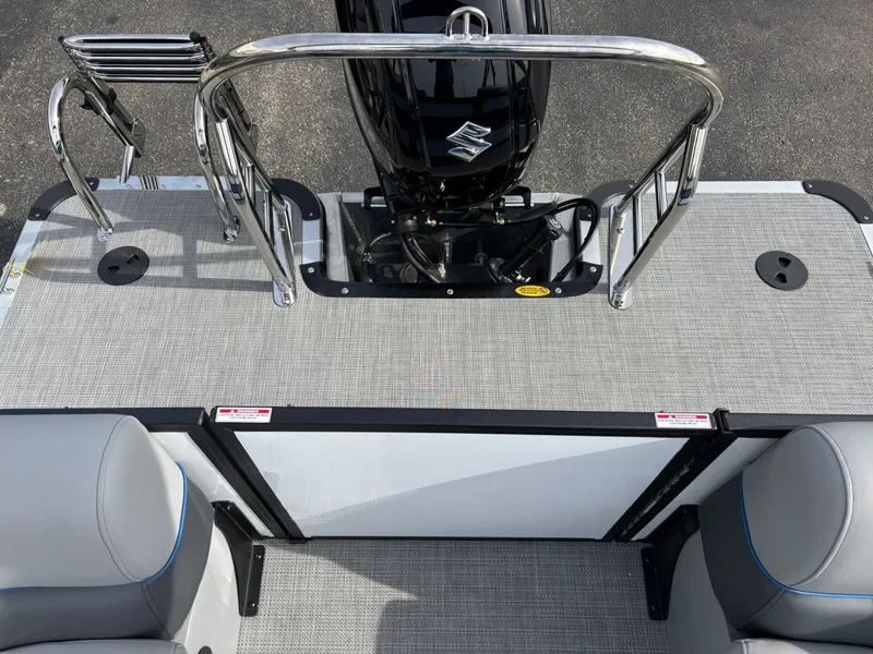 Slide: The Image of Bentley Pontoons 223 Bolt 2027 - 29