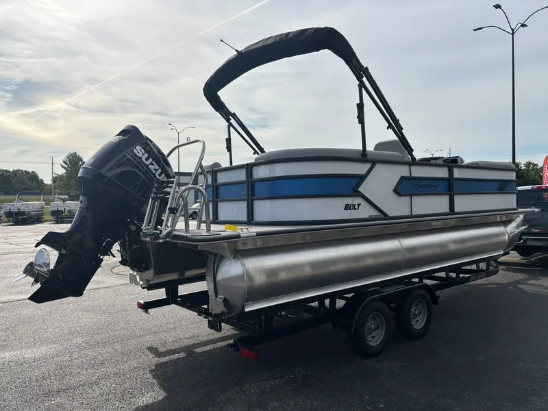 Slide: The Image of Bentley Pontoons 223 Bolt 2027 - 5