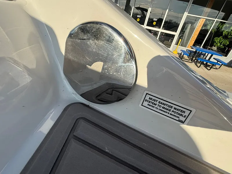 Slide: The Image of Crownline Boats 260 SS 2023 - 12