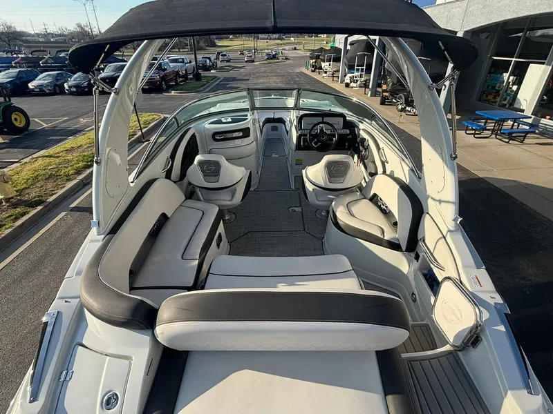Slide: The Image of Crownline Boats 260 SS 2023 - 9
