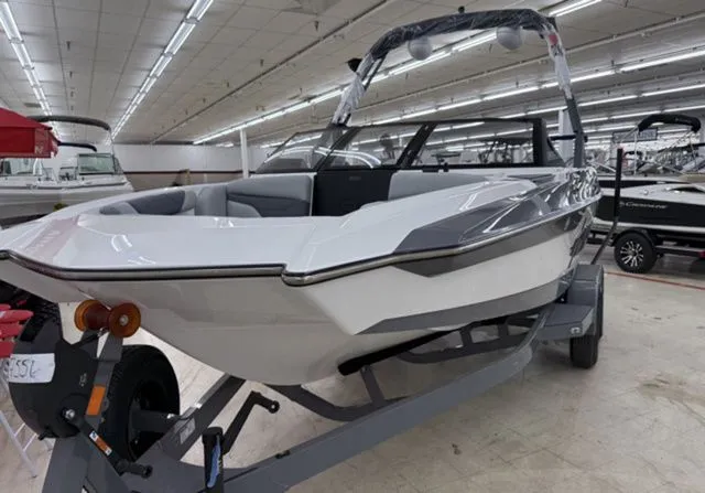 Slide: The Image of Axis Wake Research A20 2025 - 4