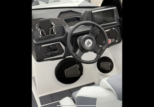 Slide: The Image of Axis Wake Research A20 2025 - 7