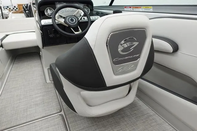 Slide: The Image of Crownline Boats E220 XS 2025 - 10