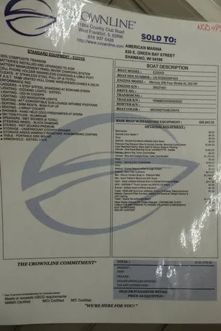 Slide: The Image of Crownline Boats E220 XS 2025 - 16