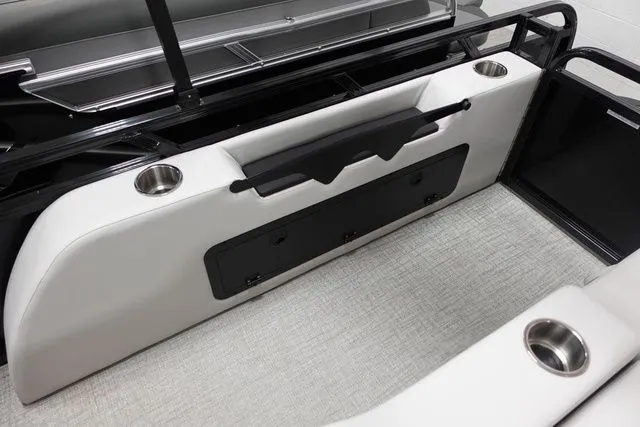 Slide: The Image of Tahoe LTZ Versatile Rear Bench 23 FT 2024 - 15