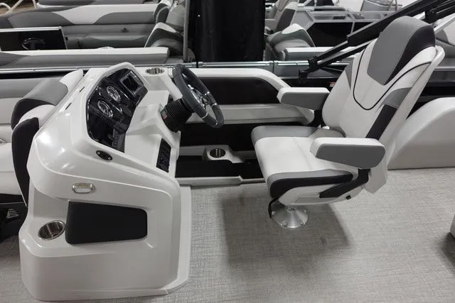 Slide: The Image of Tahoe LTZ Versatile Rear Bench 23 FT 2024 - 8