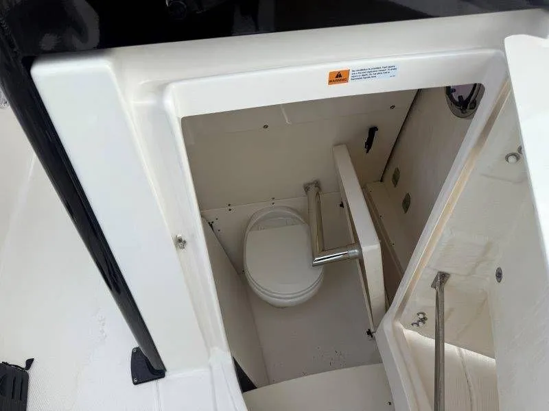 Slide: The Image of Robalo R272 Center Console 2019 - 25