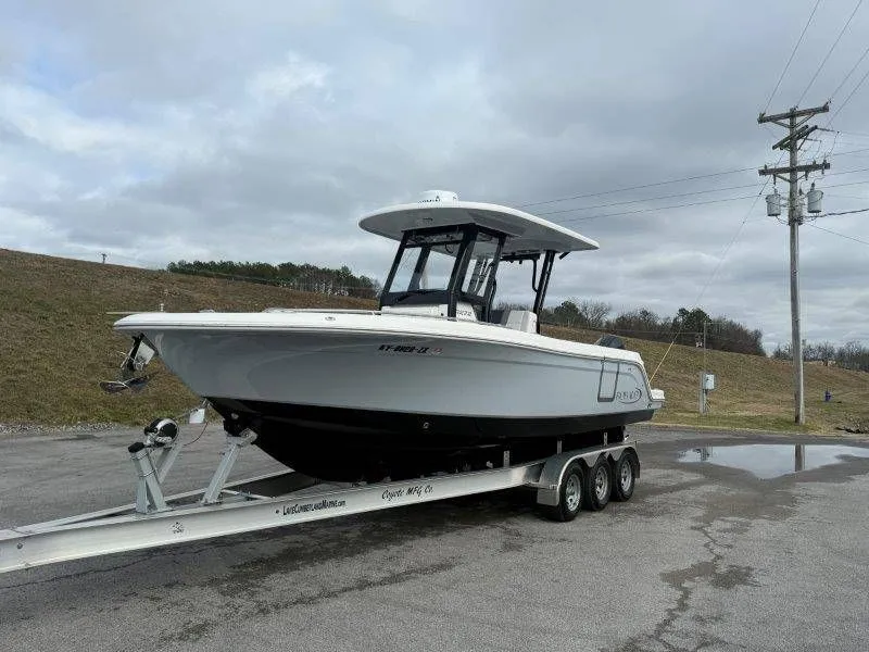 Slide: The Image of Robalo R272 Center Console 2019 - 29