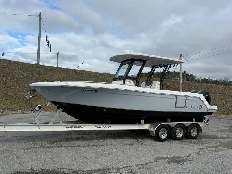 Slide: The Image of Robalo R272 Center Console 2019 - 30