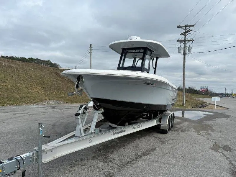 Slide: The Image of Robalo R272 Center Console 2019 - 33