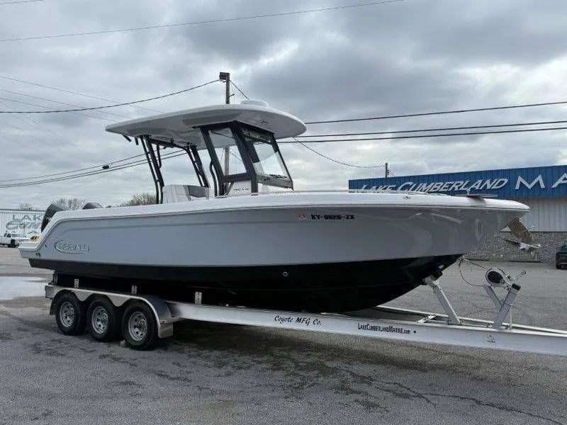Slide: The Image of Robalo R272 Center Console 2019 - 34
