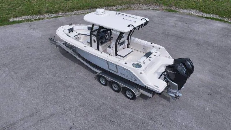 Slide: The Image of Robalo R272 Center Console 2019 - 4