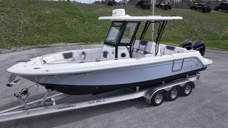 Slide: The Image of Robalo R272 Center Console 2019 - 45