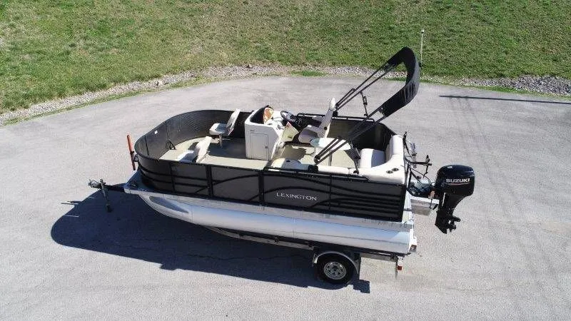 Slide: The Image of Lexington 5 Series 2018 - 103