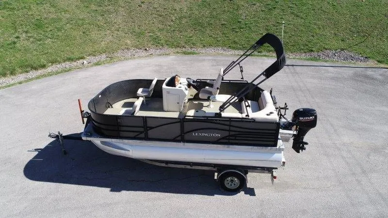 Slide: The Image of Lexington 5 Series 2018 - 106