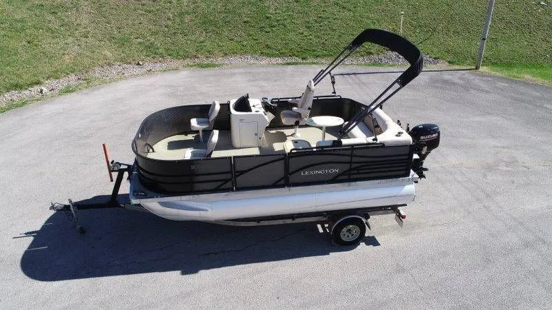 Slide: The Image of Lexington 5 Series 2018 - 114