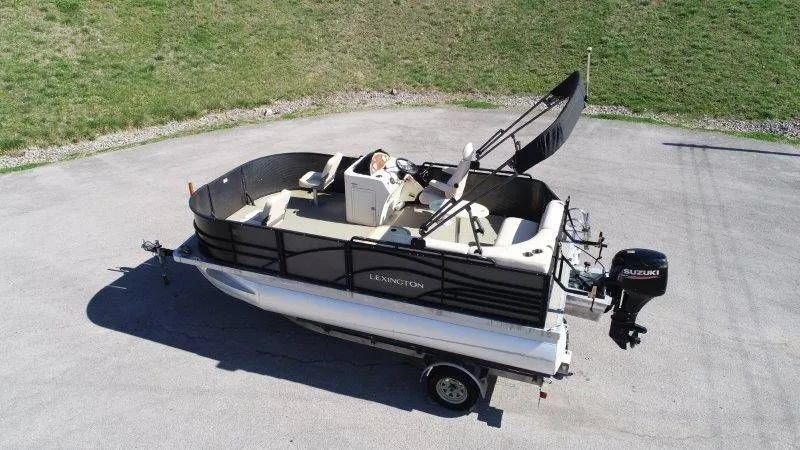 Slide: The Image of Lexington 5 Series 2018 - 115