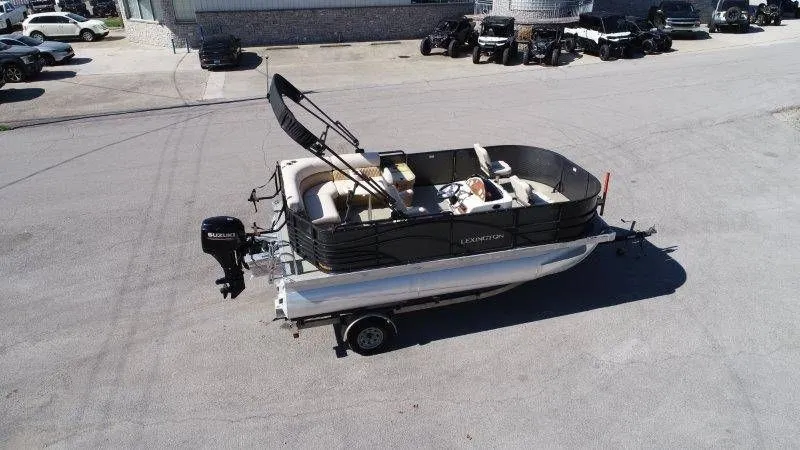 Slide: The Image of Lexington 5 Series 2018 - 126