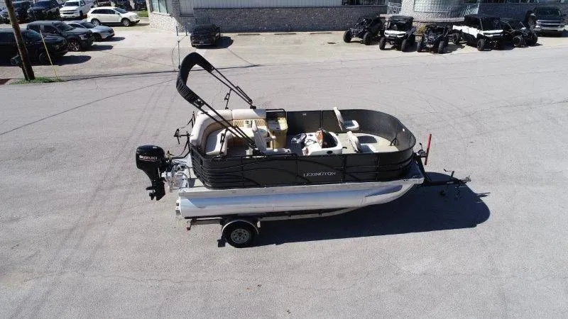 Slide: The Image of Lexington 5 Series 2018 - 129