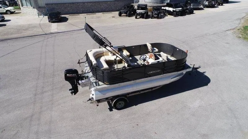 Slide: The Image of Lexington 5 Series 2018 - 132