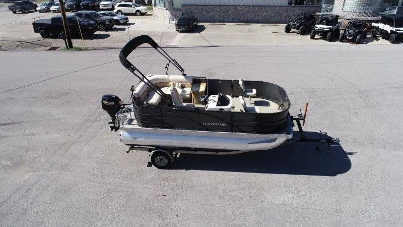 Slide: The Image of Lexington 5 Series 2018 - 134